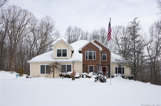 18 Hearthstone Court