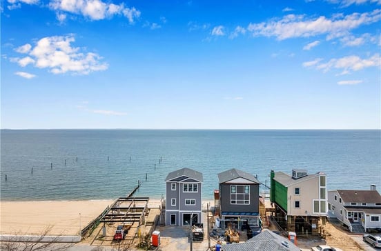 27 Beach Road West