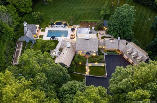 33 Chestnut Woods Road