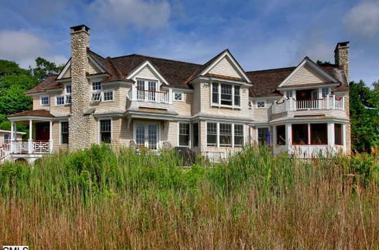 34 Edgewater Hillside