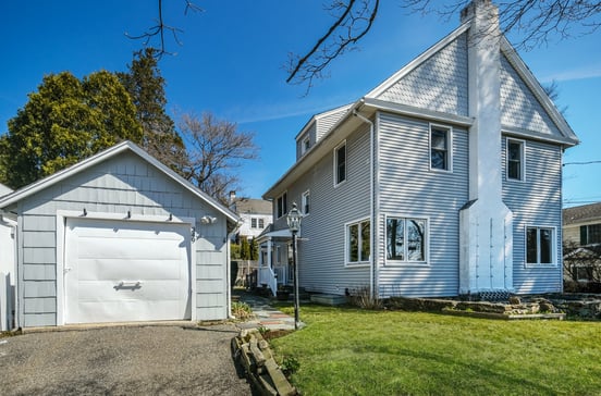 349 Oakland Beach Avenue