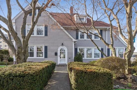 8 Vanderburgh Avenue