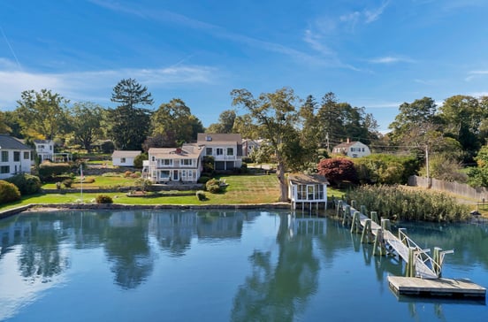 22 Little Point Street