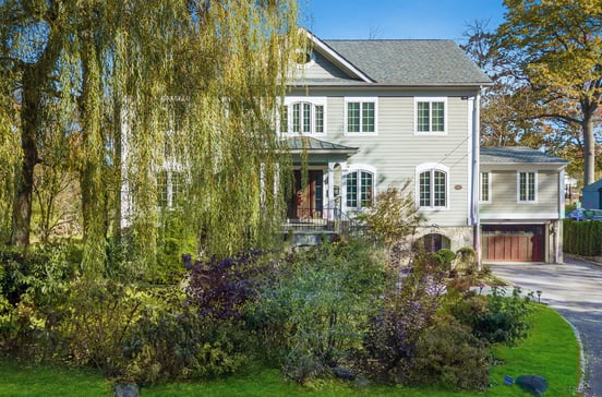 28 Pryer Manor Road