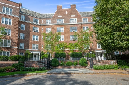 6 Midland Gardens #3C