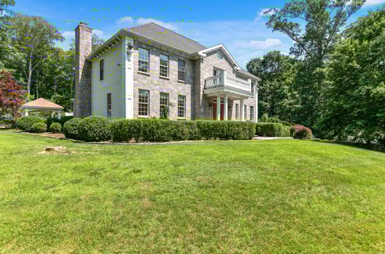 27 Chestnut Hill Road