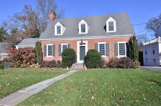 196 W Pondfield Road