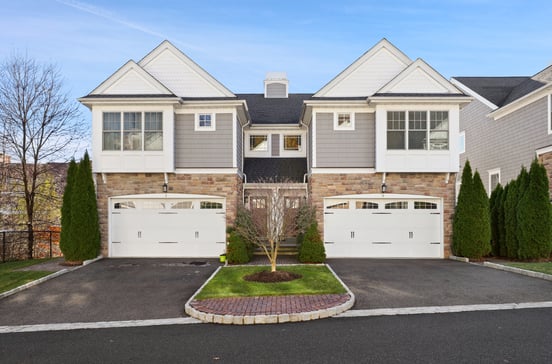 3 Hidden Ridge Court