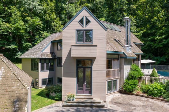 Lakeside Love: Stevens Lake Contemporary