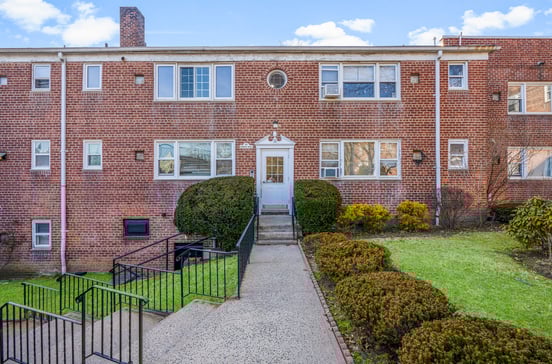 20 Leewood Circle #6L
