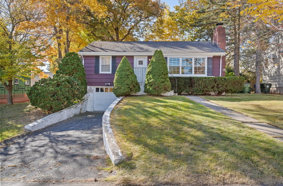 325 Hunyadi Avenue