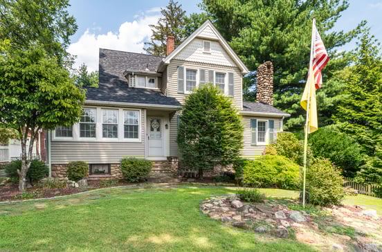 191 W Crooked Hill Road