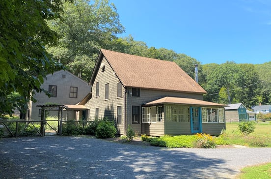 20 Under Mountain Road