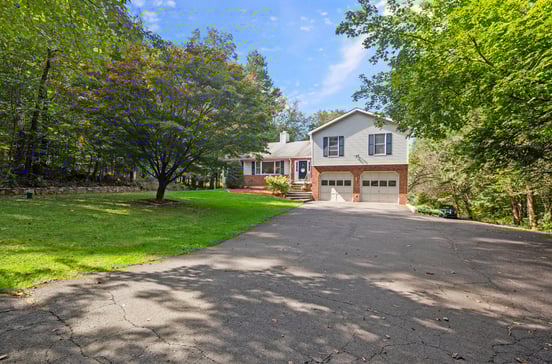 256b Great Plain Road