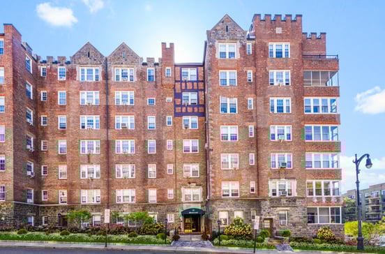 21 N Chatsworth Avenue #4N