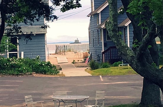 621 Fairfield Beach Road