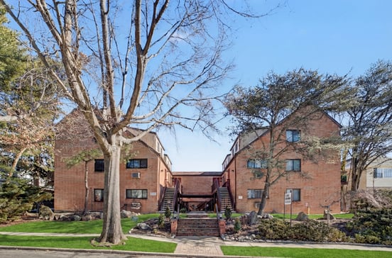 50 Dekalb Avenue #2E