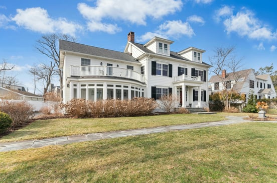 83 Sea Beach Drive