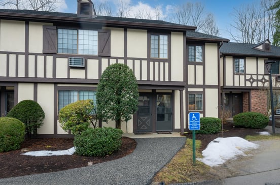 11 Eden Court