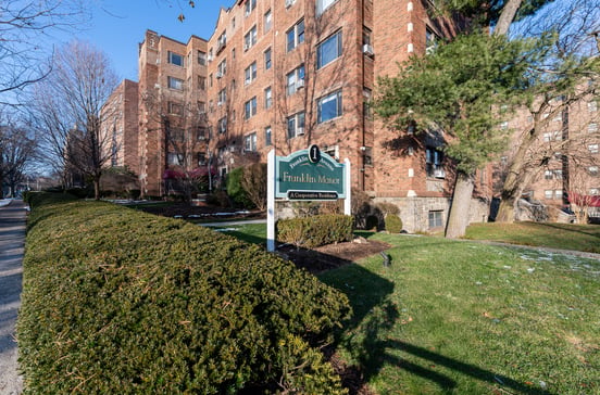 1 Franklin Avenue #4G
