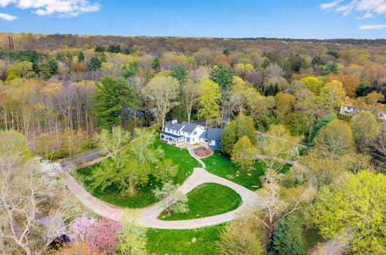 10 Cedar Lane