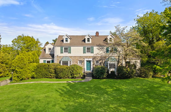 33 Byron Lane