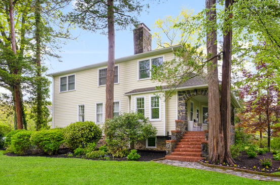 225 Rockingstone Avenue