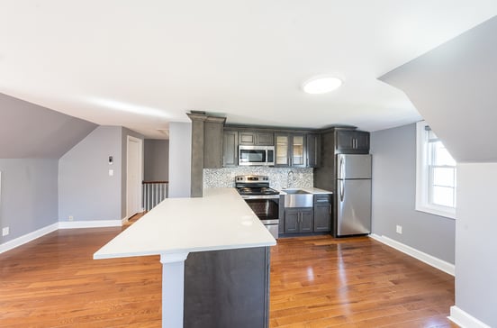 Spacious Apartment In The North End