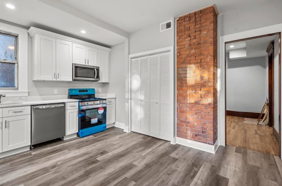 548 Ferry Street #1