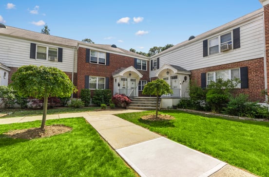 1 Peck Avenue #18A
