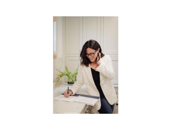 Vanessa Henderson photo 6