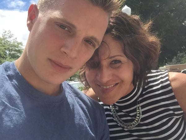 Debra Pardales photo 17