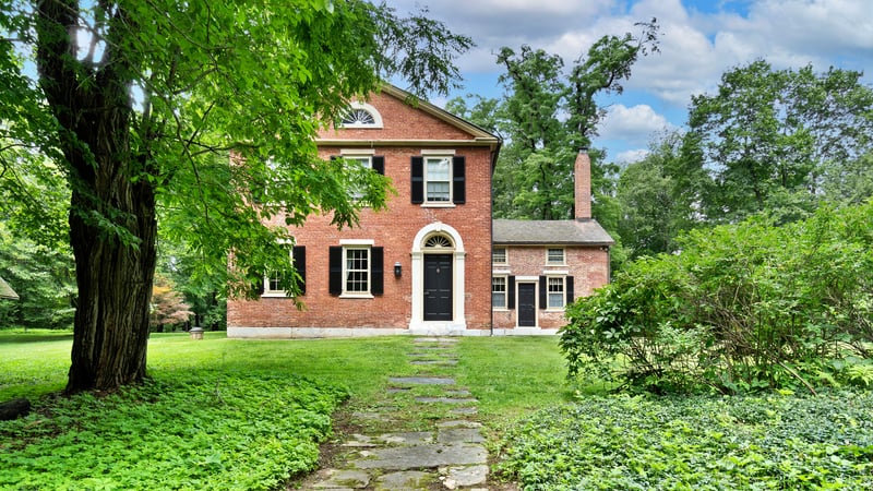 Gladys Montgomery photo 3