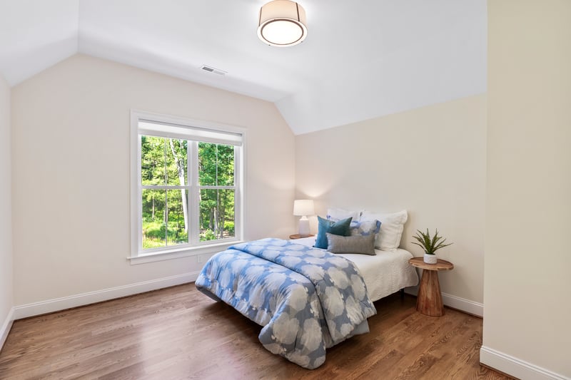 Spacious bedroom with vaulted ceiling