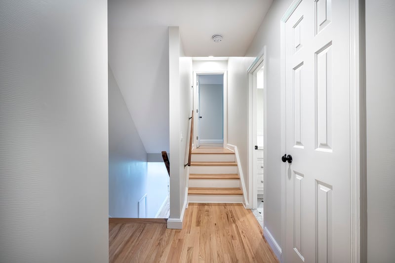 Stairs leading to Primary Suite	