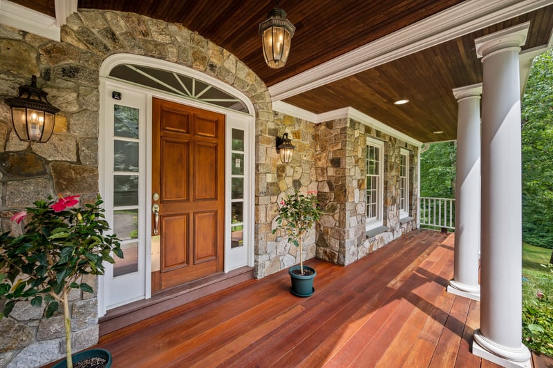 Gracious Entry welcomes all visitors.