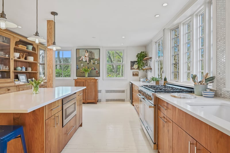Streamlined and open Kitchen