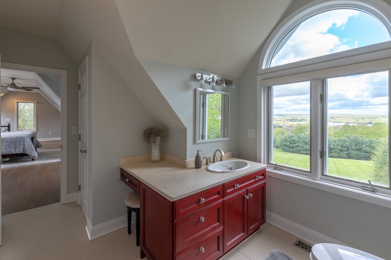 Fourth Level Full Bathroom