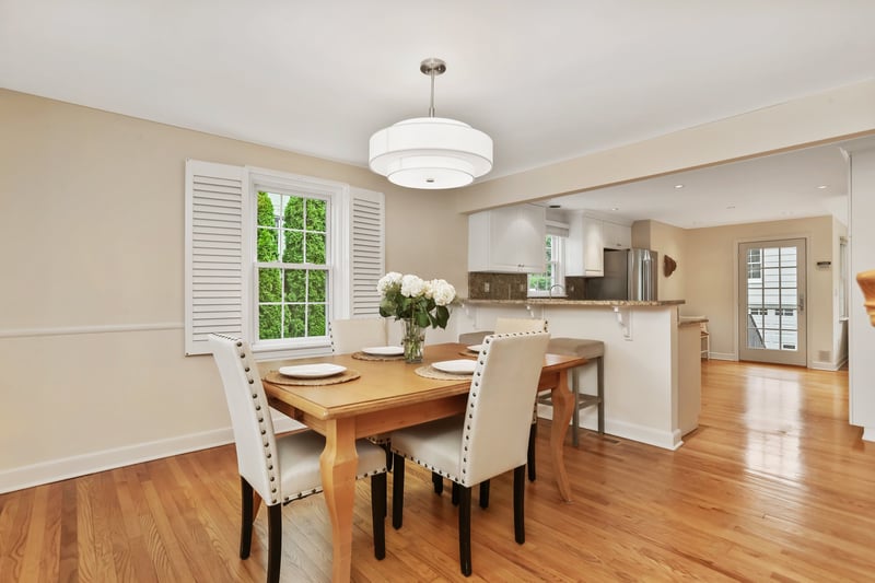 Breakfast bar with granite counters