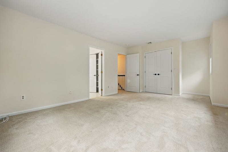 Wall to wall carpet.