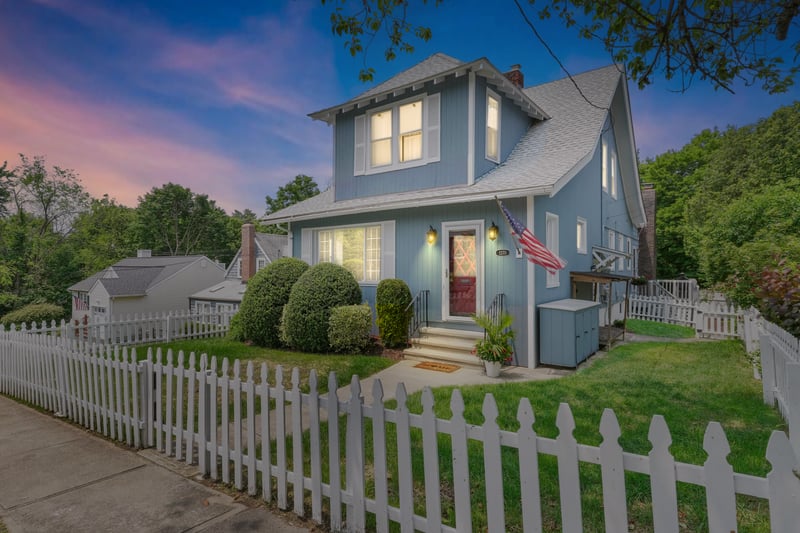 Live the dream here at 1270 Merritt!