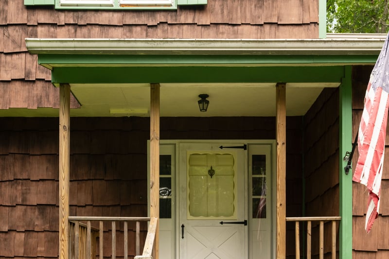 Entrance to property with a porch
