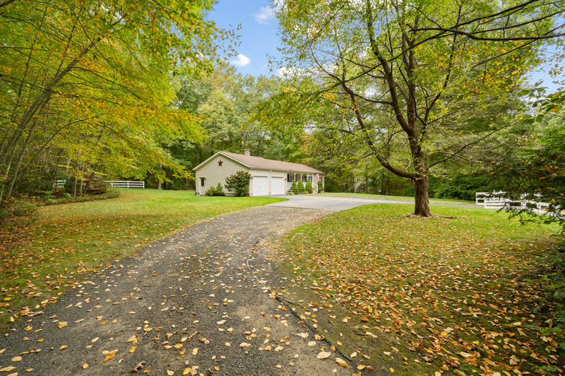 Circular driveway