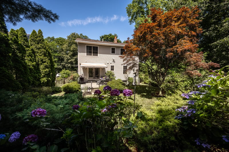 Another view of beautiful yard.