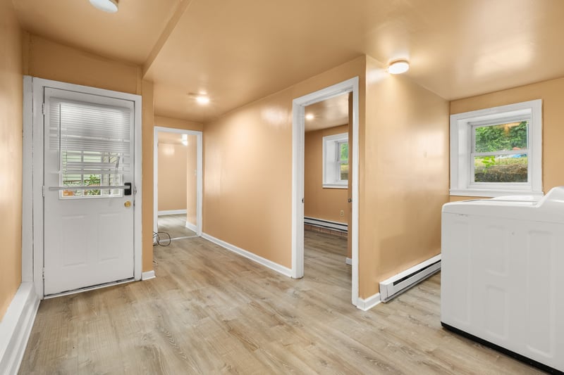 Private entry to the guest suite.