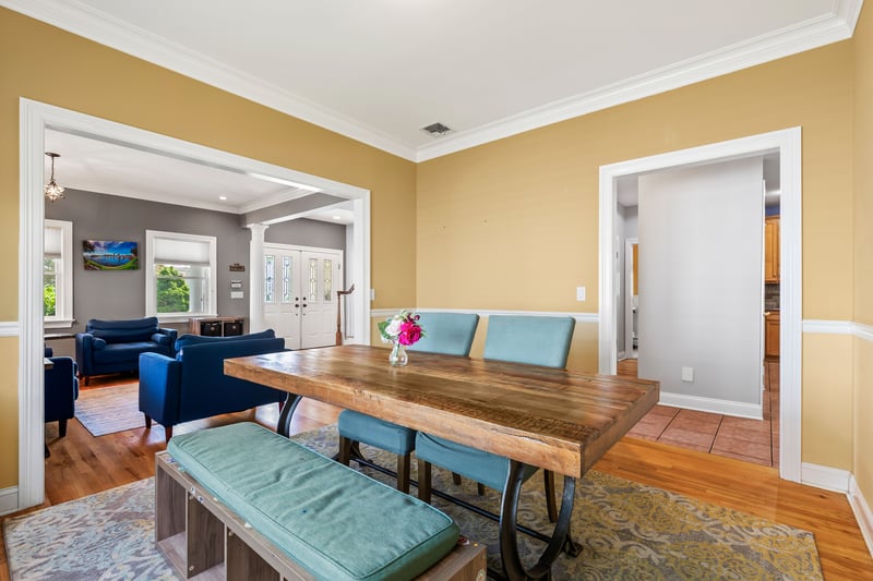Formal dining room