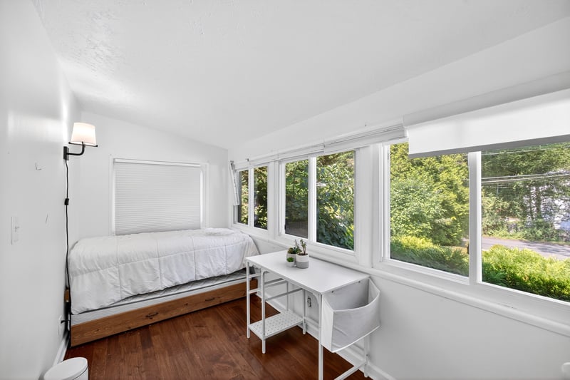 Bonus Room that can be a Bedroom