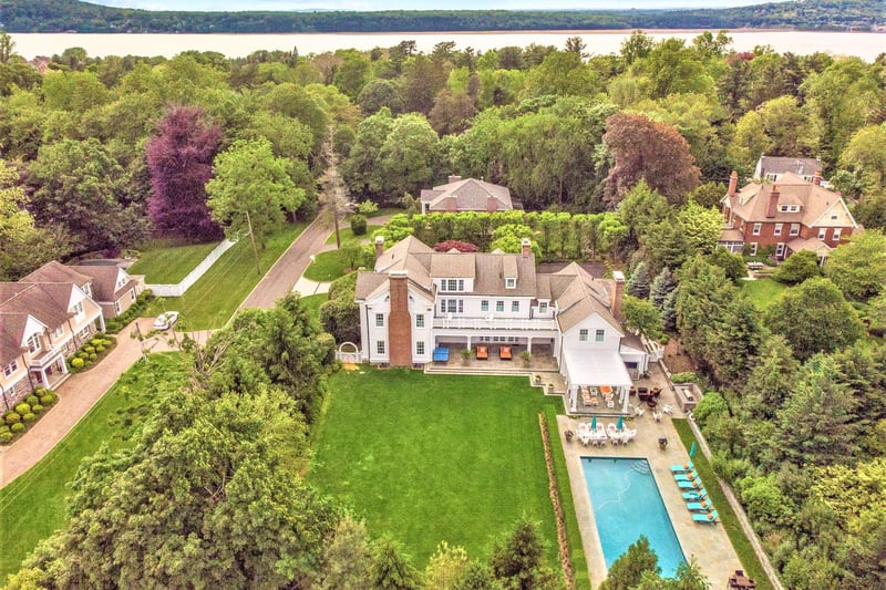 Stunning aerial shot showing the short distance to the Hudson River.