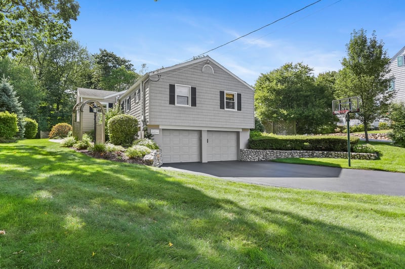 Perfect Curb Appeal.