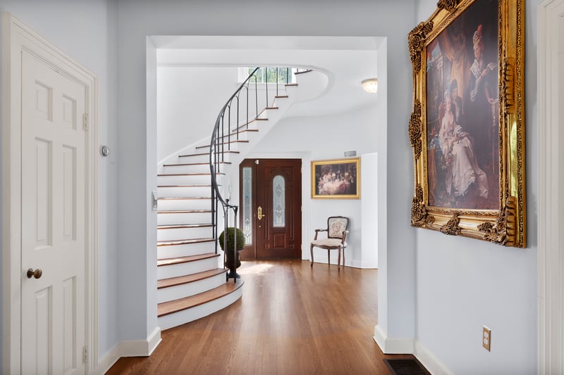 Manor Home entryway